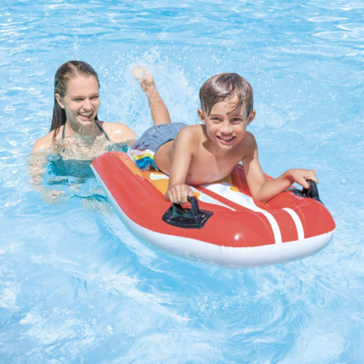 INFLATABLE BOBYBOARD