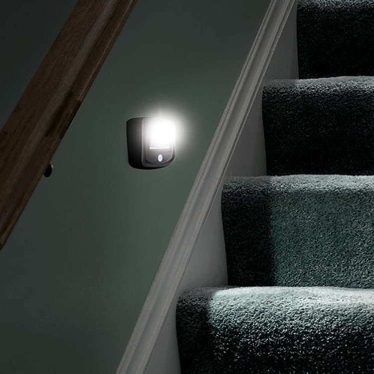 APPLIQUE AVEC DETECTEUR DE MOUVEMENT STEP/DECK MB520 MARRON