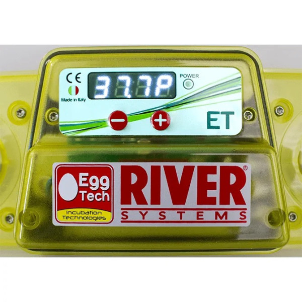 COUVEUSE DIGITALE SEMI-AUTOMATIQUE ET 49 OEUFS