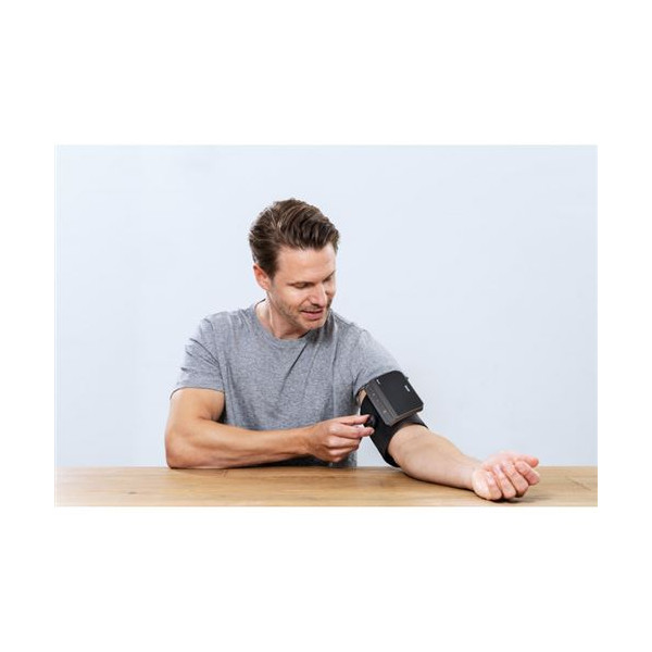 BM 81 EASYLOCK ARM BLOOD Sphygmomanometer BLACK