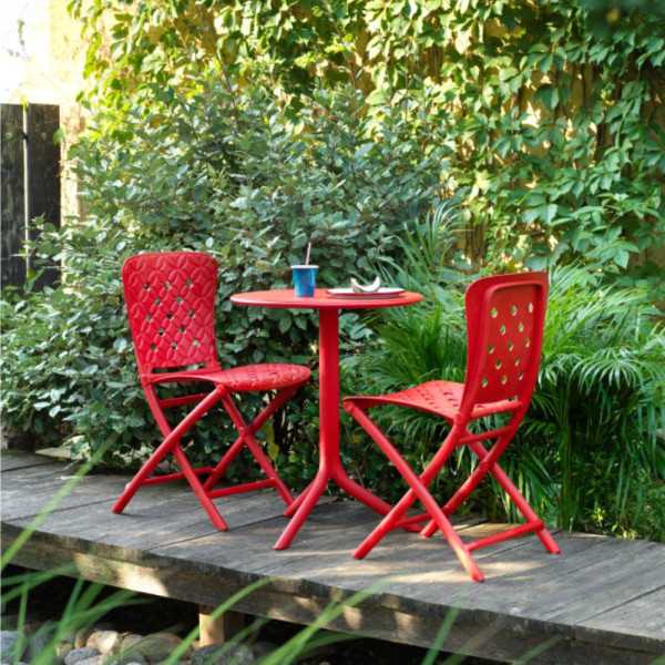 RED LIFTING SPRITZ TABLE