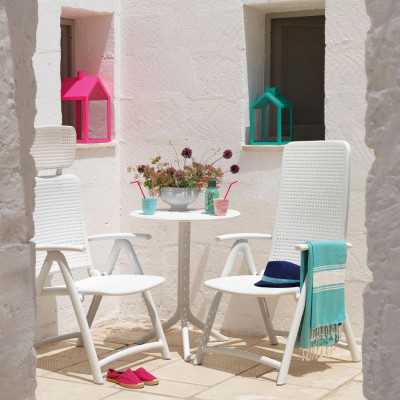 WHITE EXTENDING SPRITZ TABLE 2