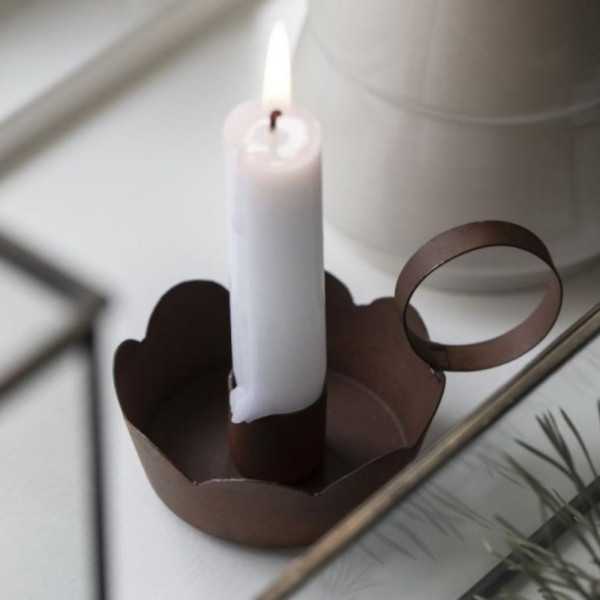 CANDLEHOLDER WITH RUST METAL WAVY...