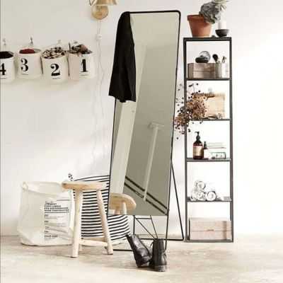 TABOURET EN BOIS BRUT 2