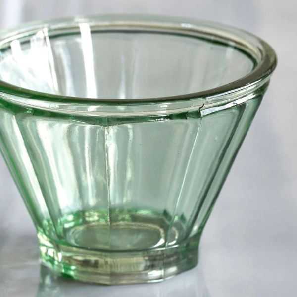 SUPORTE DE LÂMPADA VERDE TRANSPARENTE