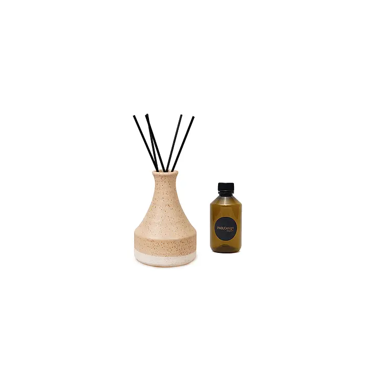 DIFUSOR DE CERÂMICA NATURAL AMANDA E CHÁ DE PIMENTA PRETA