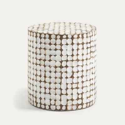 TABLE D'APPOINT NECOCO EN BOIS DE MANGUIER MASSIF ET COQUES DE NOIX D