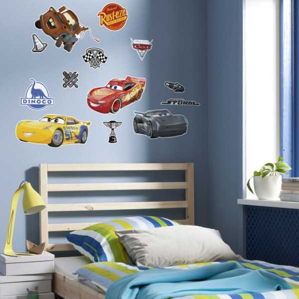 STICKER MURAL ADHESIF ''CARS'' 50 X 70 CM