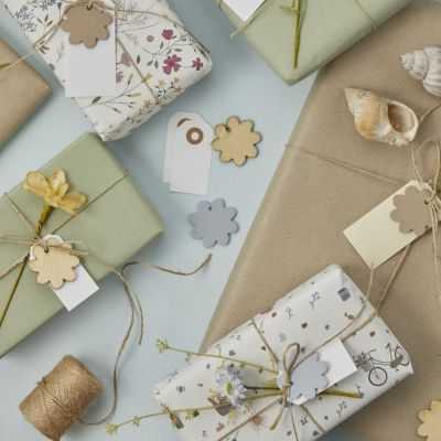 CINTRE CADEAU FLEUR NATURELLE 2