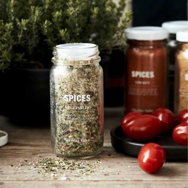 EPICES, AIL, PERSIL ET POIVRON ROUGE