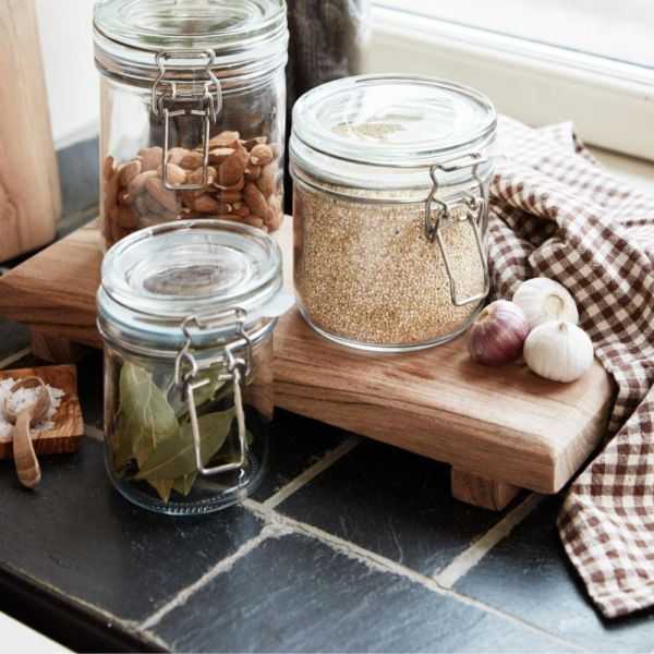PLANCHE DE SERVICE OBLONGUE AVEC PIEDS EN BOIS ACCACIA
