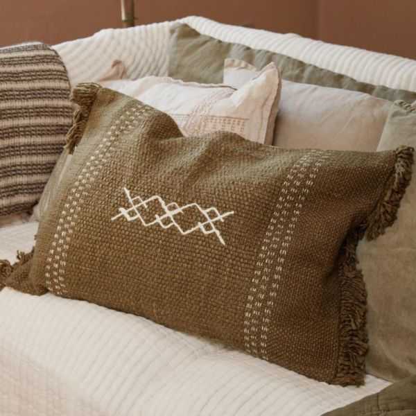 HOUSSE DE COUSSIN SAFI A FRANGES OLIVE ET ECRUE
