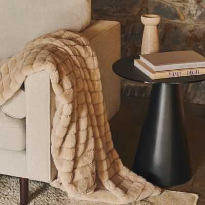 TABLE D APPOINT WILSHIRE EN VERRE TREMPE ET METAL 50 CM 2