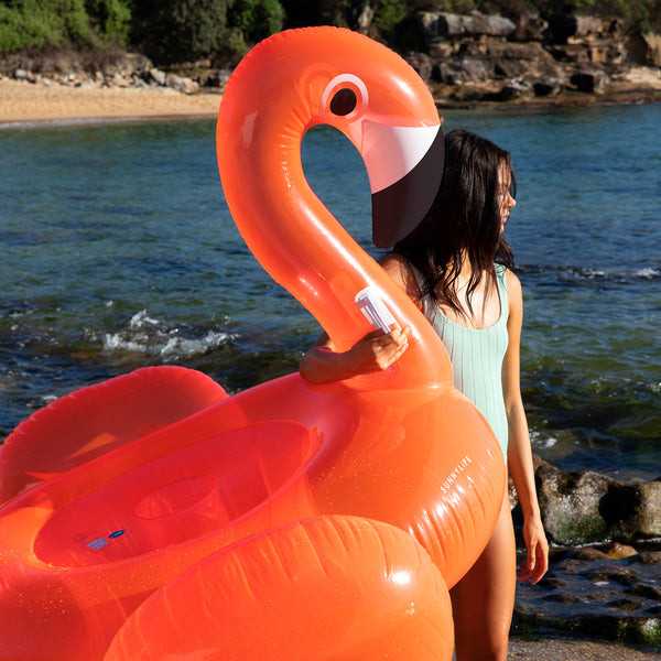 COLCHÃO INFLÁVEL GARRAFA ROSA DE 197 CM