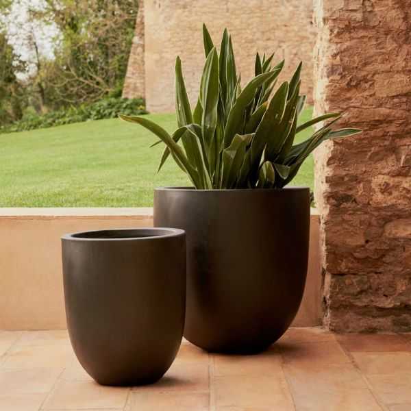 CACHE POT AIGUABLAVA DIAM 58CM CIMENT NOIR