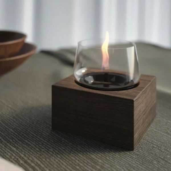 BOUGIE INTERIEUR POPPY 14 BOIS DE CHENE NOIR