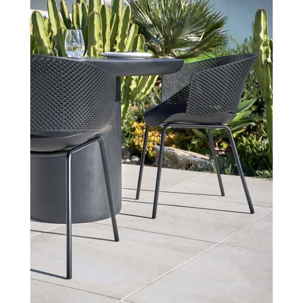 YERAY BLACK GARDEN SPECIAL CHAIR