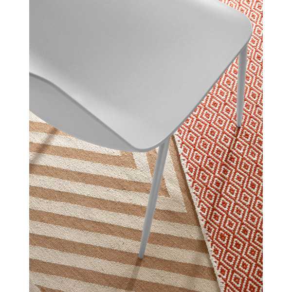 WHITE WHATTS CHAIR