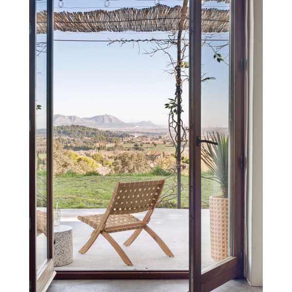 CHABELI FOLDING ARMCHAIR IN ACACIA...