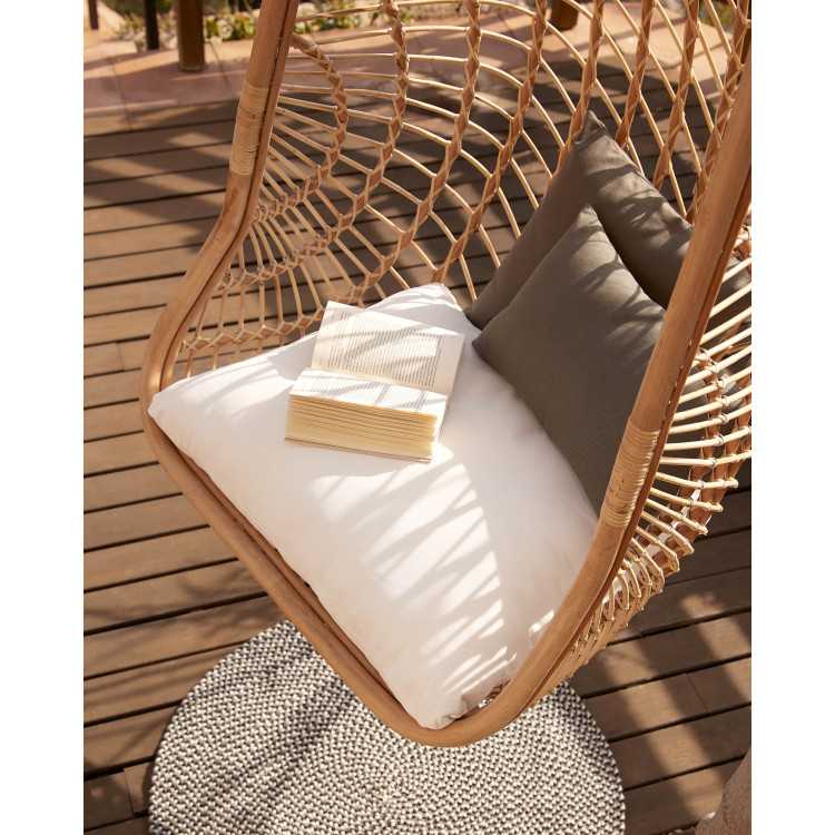 POLTRONA DE RATTAN SUSPENSA EKATERINA