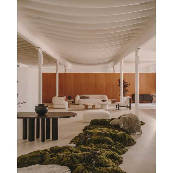 AIGUABLAVA ROUND COFFEE TABLE IN WHITE CEMENT D 90 CM