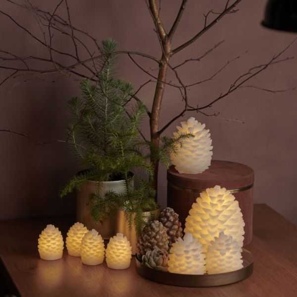 DECORATION DE TABLE POMME DE PIN CLARA 18 CM BLANC