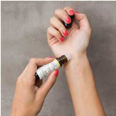 COMBATE A ROLO DE ÓLEO ESSENCIAL 10ML 2