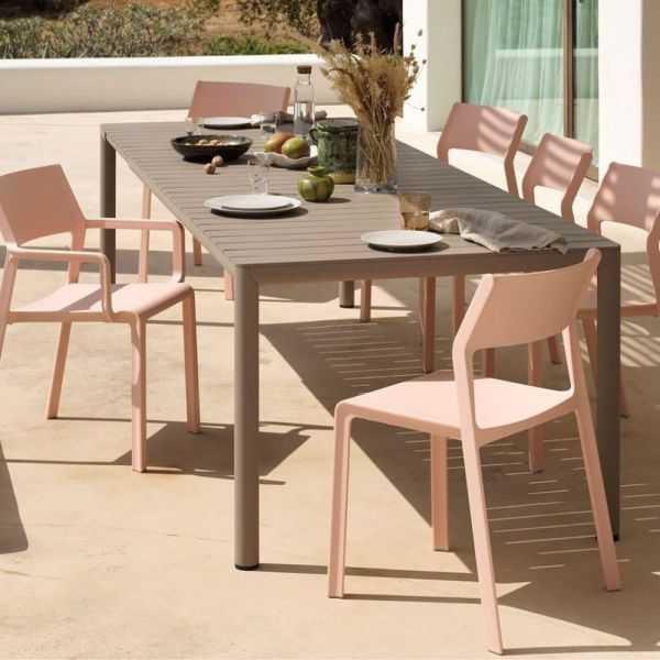 TABLE CUBE DE JARDIN 140X80 CM MARRON