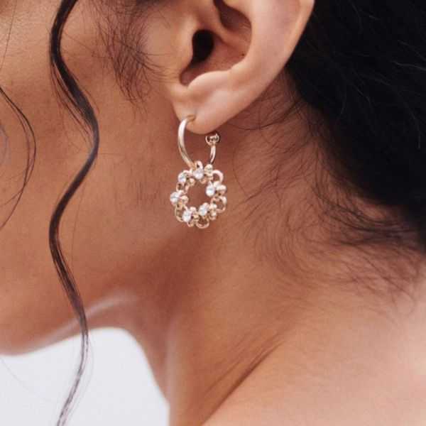 FLOW ERS BLOSSOM CRYSTAL EARRINGS (PAIR)