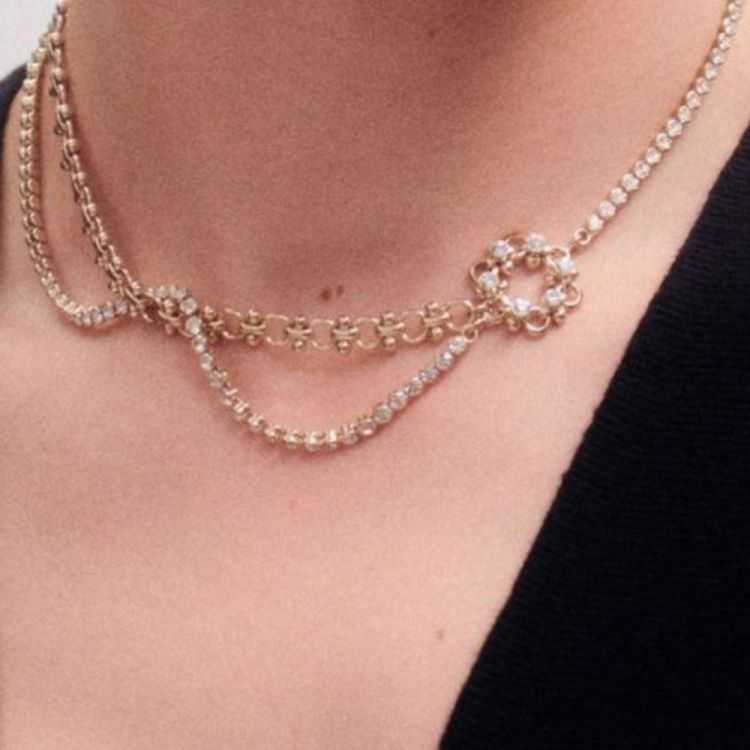 COLAR DE CRISTAL FLOR