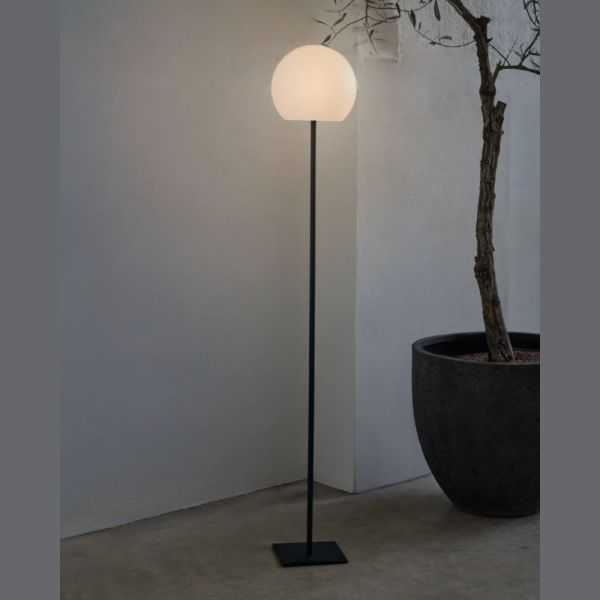 LAMPADAIRE D'EXTERIEUR SOLAIRE DINESH EN ACIER