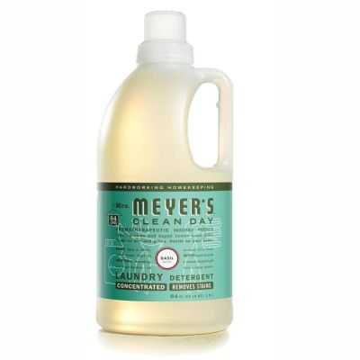 DETERGENTE DE ROUPA CONCENTRADO AROMA DE MANJERICÃO 1,8 L