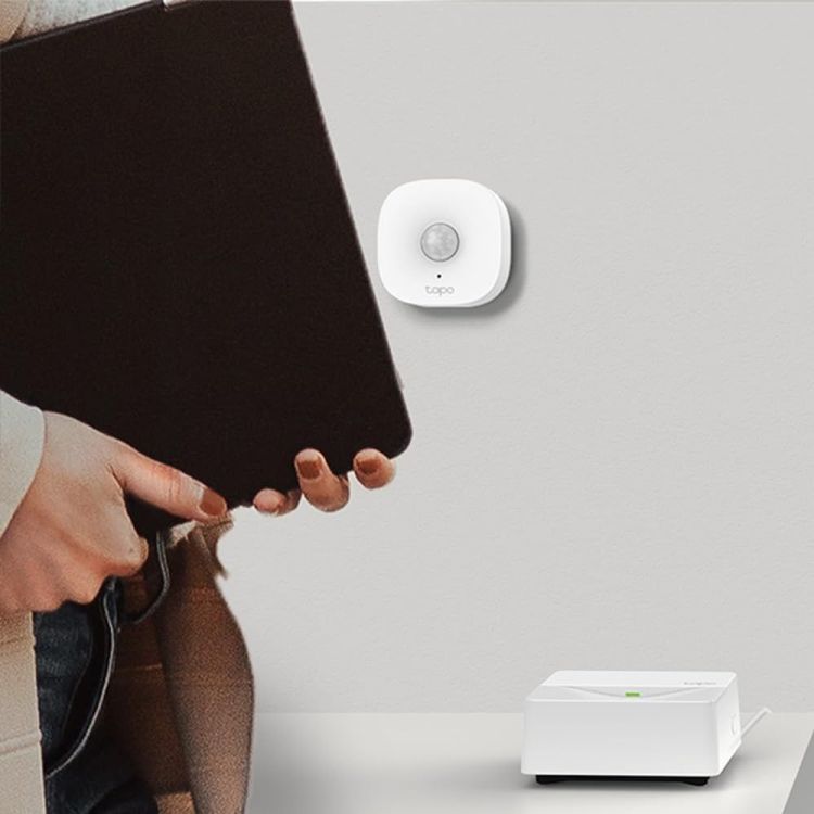 SMART HUB AVEC SONNERIE TAPO H200 POUR CAMERAS/CAPTEURS/BOUTONS