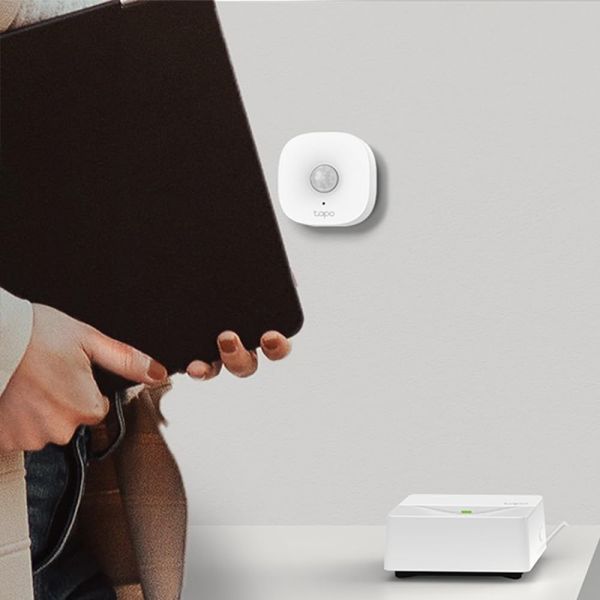 SMART HUB AVEC SONNERIE TAPO H200 POUR CAMERAS/CAPTEURS/BOUTONS