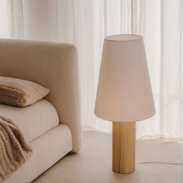 LAMPADAIRE MARGA BOIS AVEC FINITION NATURELLE 