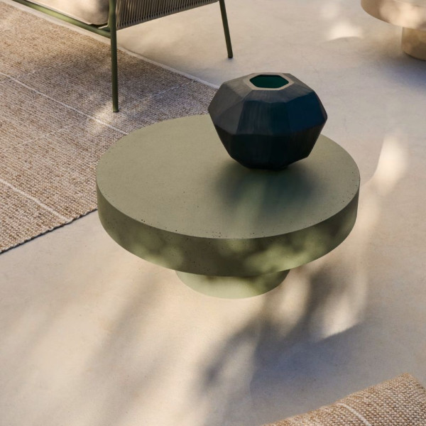 TABLE BASSE RONDE AIGUABLAVA 66 CM EN CIMENT VERT