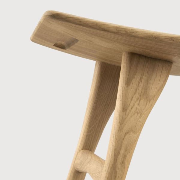 TABOURET OSSO 48 CM CHENE CUIR FINITION VERNI 