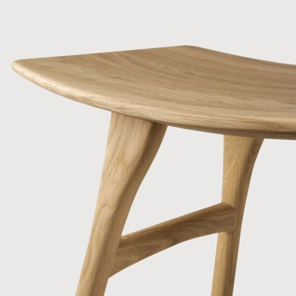 TABOURET OSSO 48 CM CHENE CUIR FINITION VERNI 