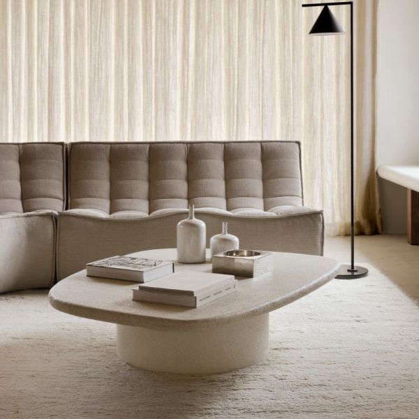 TABLE BASSE 134 CM X 96 CM ELEMENTS MICROCIMENT BEIGE