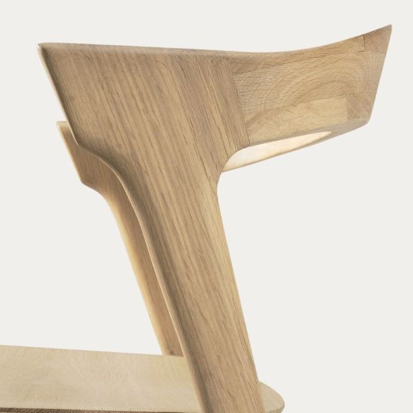CHAISE BOK FINITION VERNIS PAR ALAIN VAN HAVRE