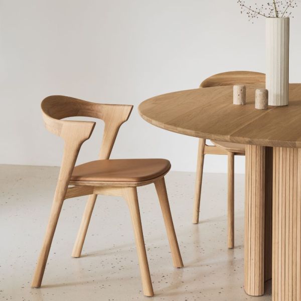 CHAISE BOK FINITION VERNIS PAR ALAIN VAN HAVRE