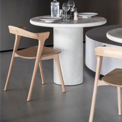 CHAISE BOK FINITION VERNIS PAR ALAIN VAN HAVRE 2