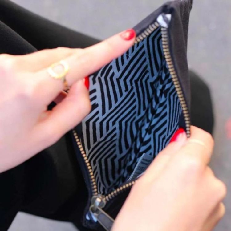 POCHETTE LOU NOIR